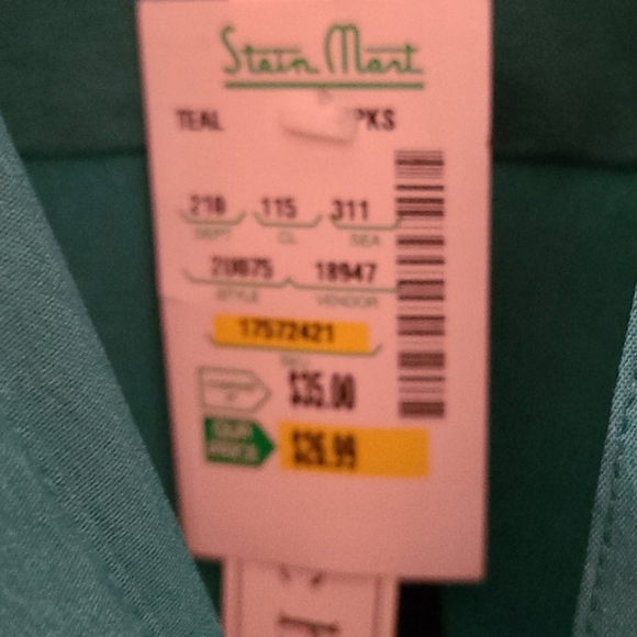 Scott Taylor belted button down blouse - Picture 3 of 5